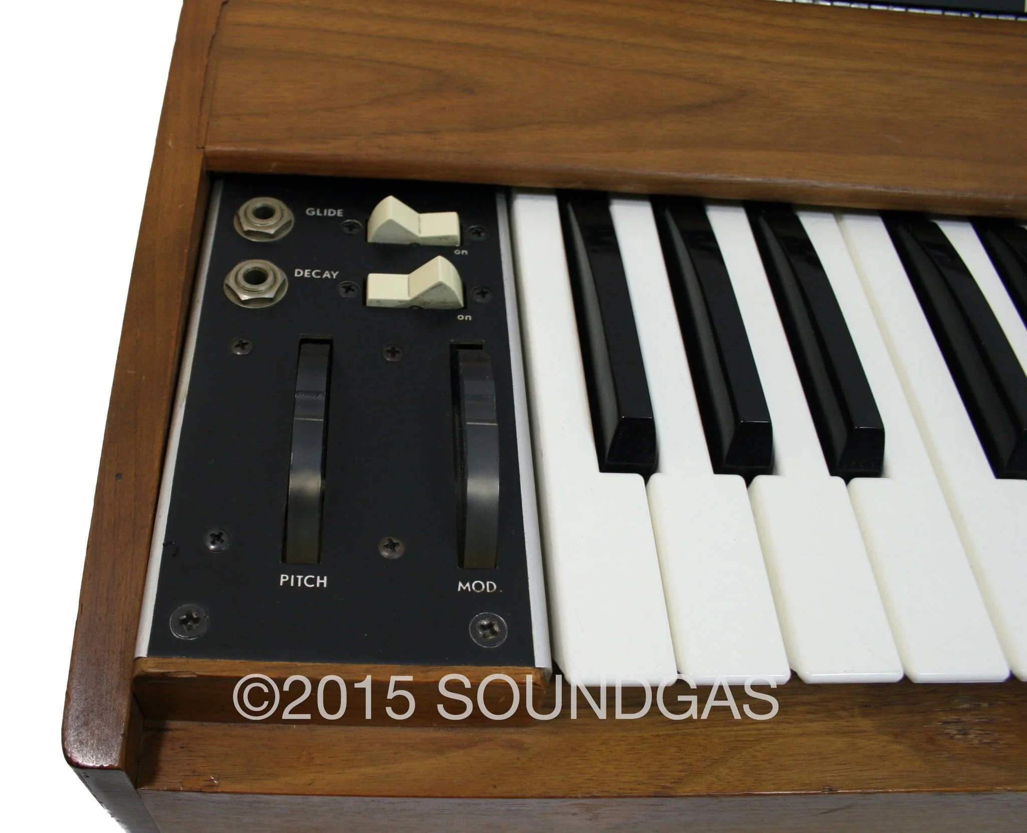 MOOG MUSIC MINIMOOG MODEL D - muSonics spec - Image 11