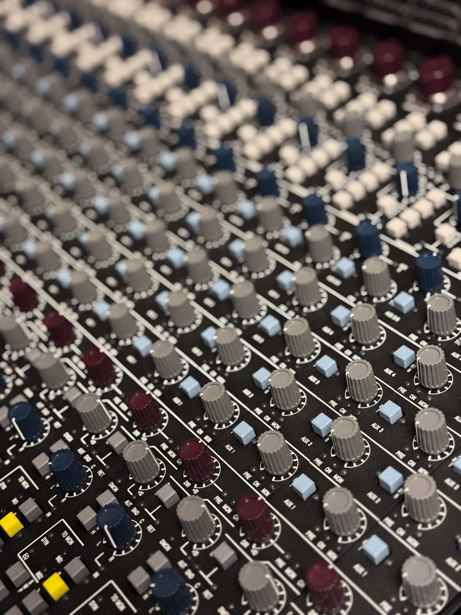 AMS Neve Genesys Black G32 & Patchbay - Image 8