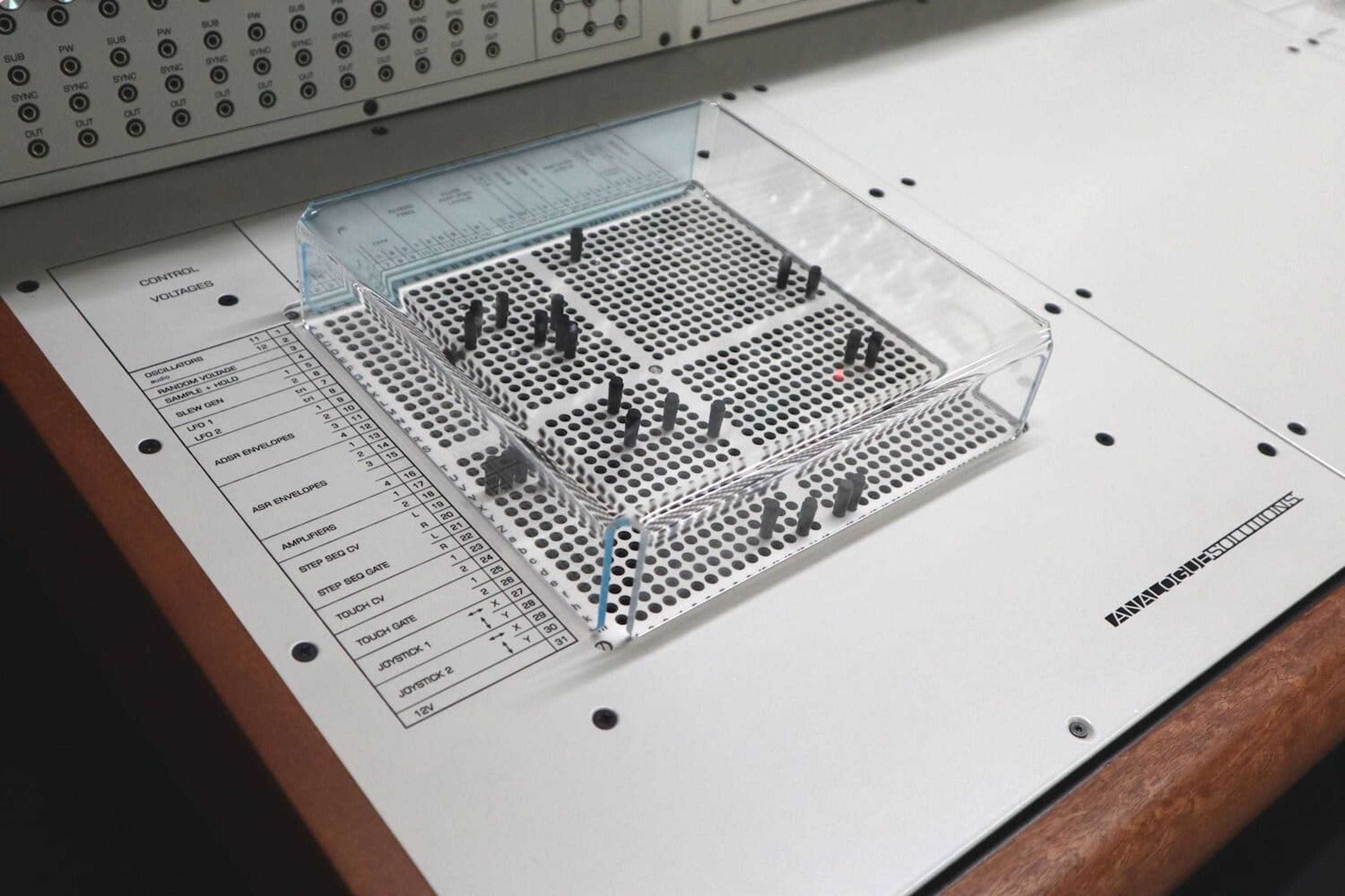 Analogue Solutions Colossus - Image 14