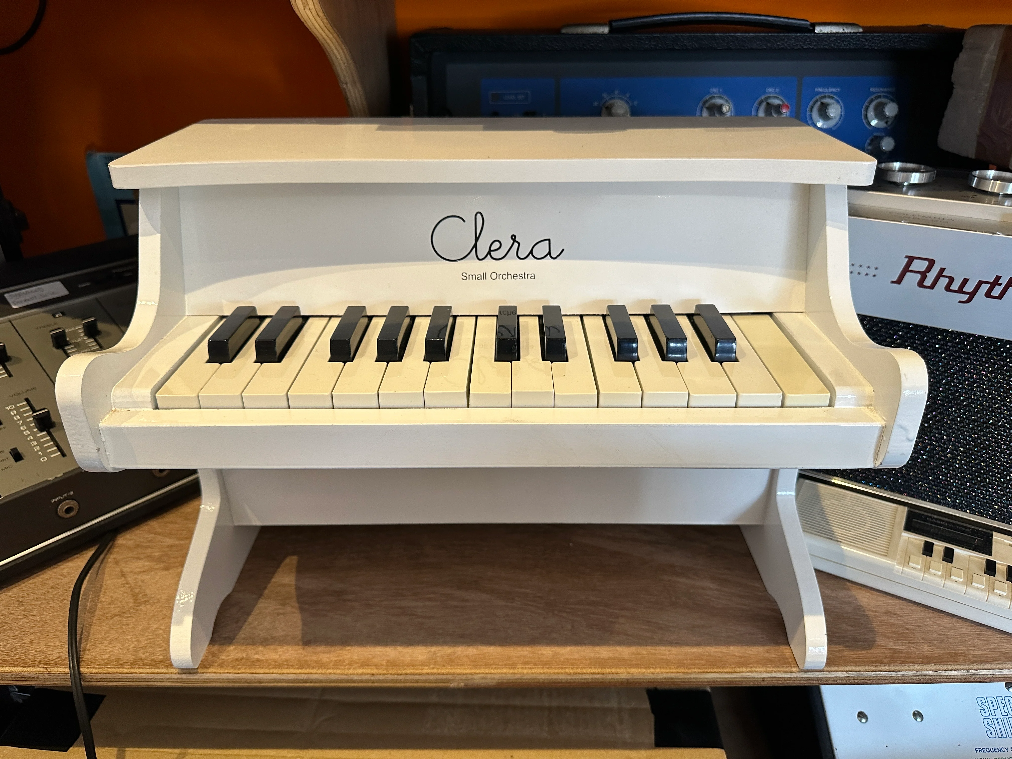 Clera Small Orchestra Toy Piano - Image 2
