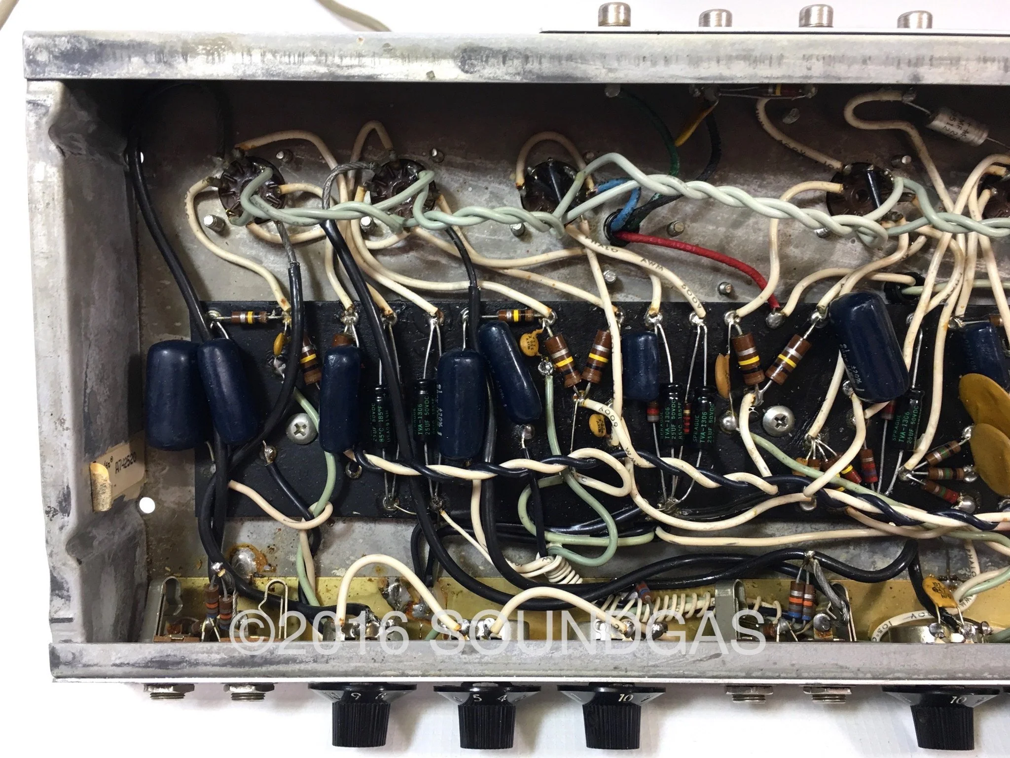 Fender Deluxe Reverb Silverface 1977 - Image 13