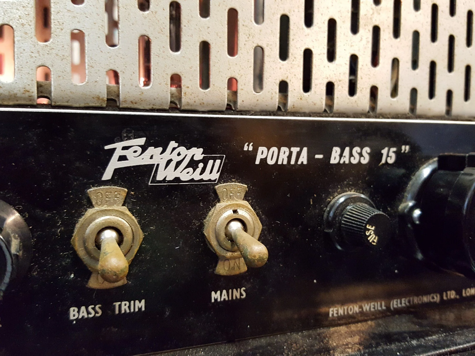 Fenton Weill Porta-Bass 15 - Image 4
