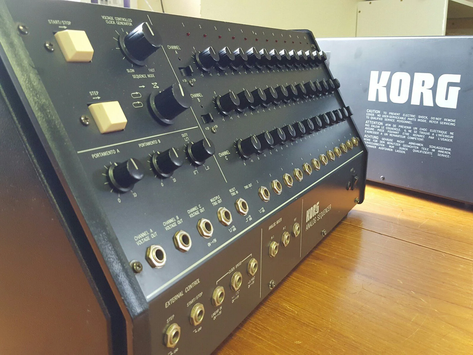Korg SQ-10 Analog Sequencer - Image 2