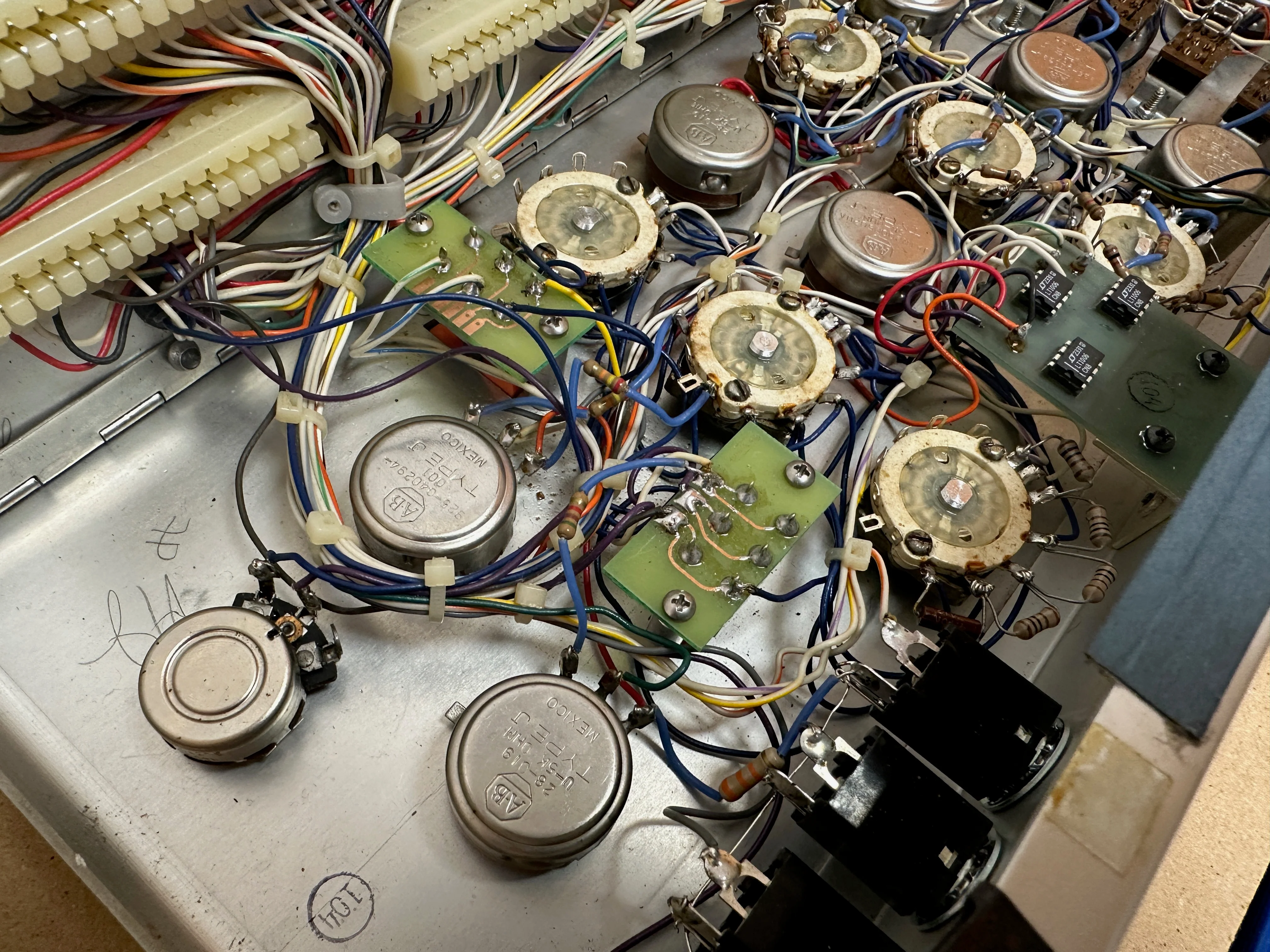 Moog Minimoog Model D 1979 Kenton MIDI - SN 10553 - Image 11