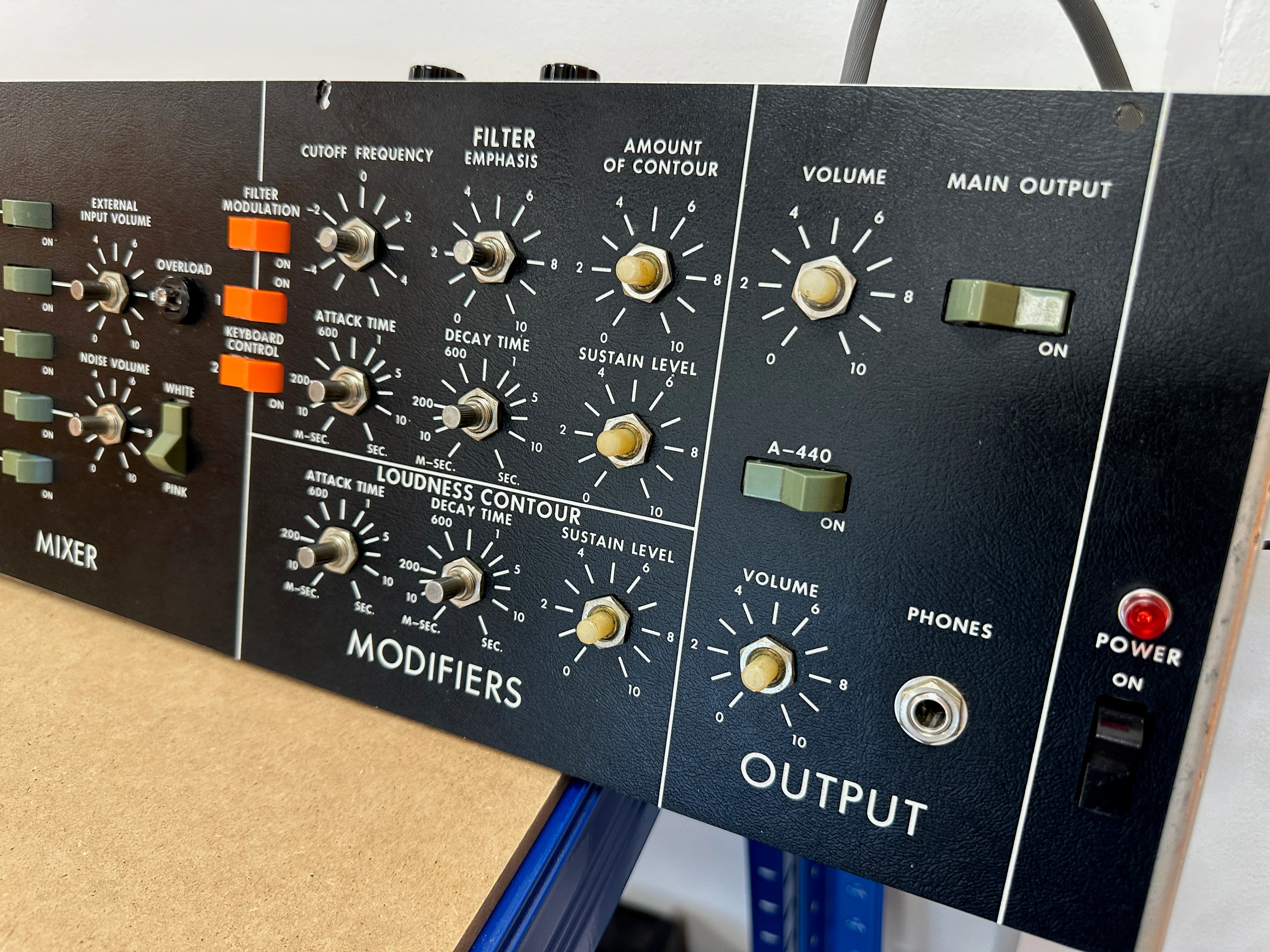Moog Minimoog Model D 1979 Kenton MIDI - SN 10553 - Image 9