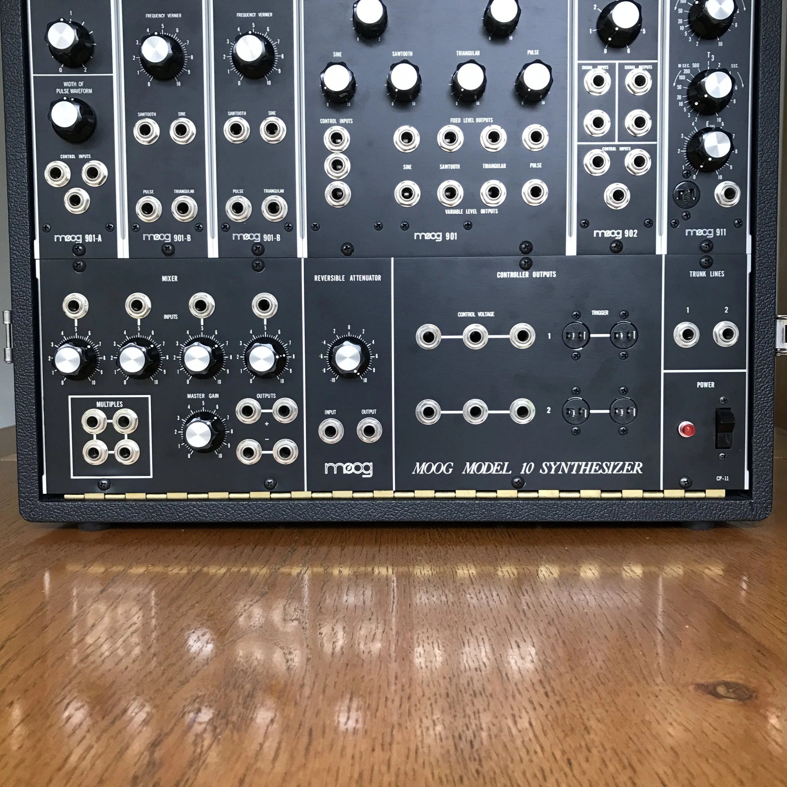 Moog Model 10 - Image 18