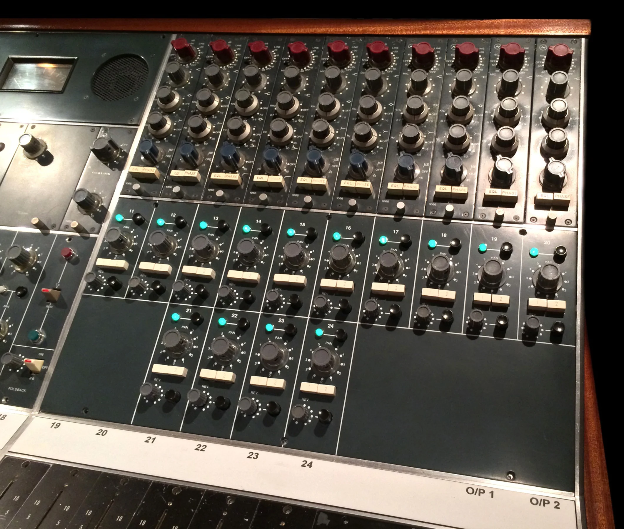 Neve BCM10 (Custom 20 Channel) - Image 11