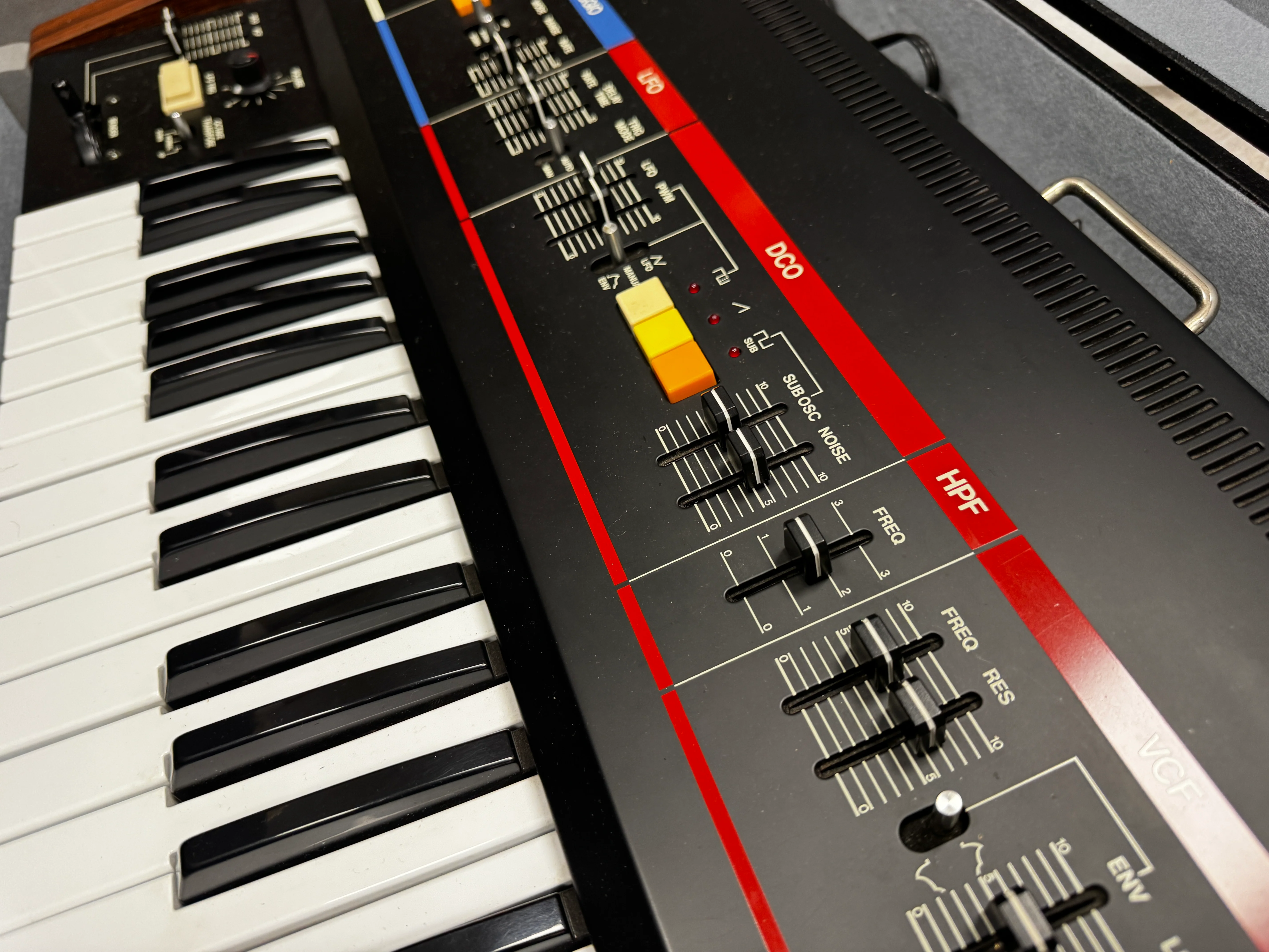 Roland Juno-60 Factory Fresh/cased - SN 289026 - Image 4