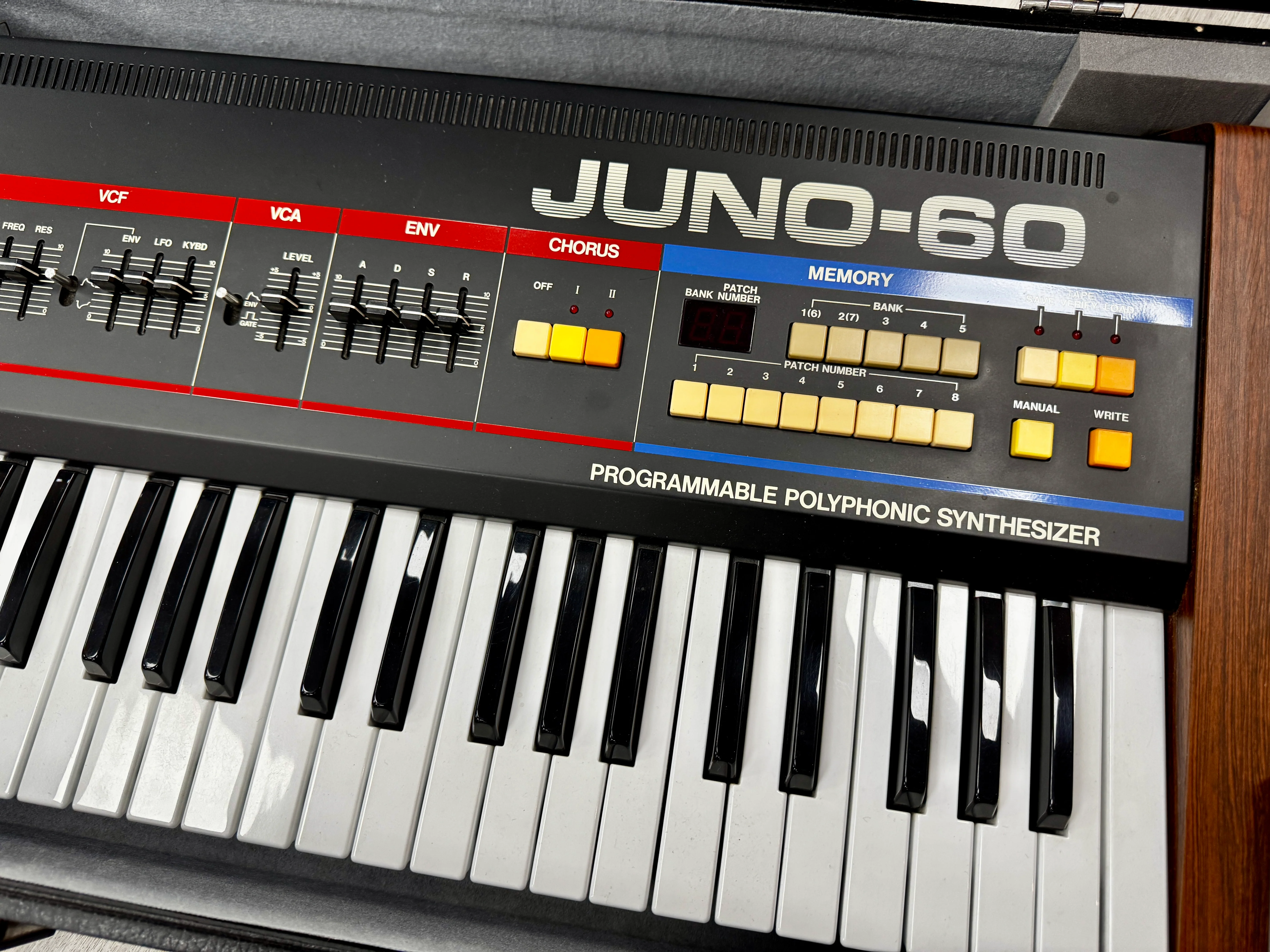 Roland Juno-60 Factory Fresh/Cased  - SN 291295 - Image 6
