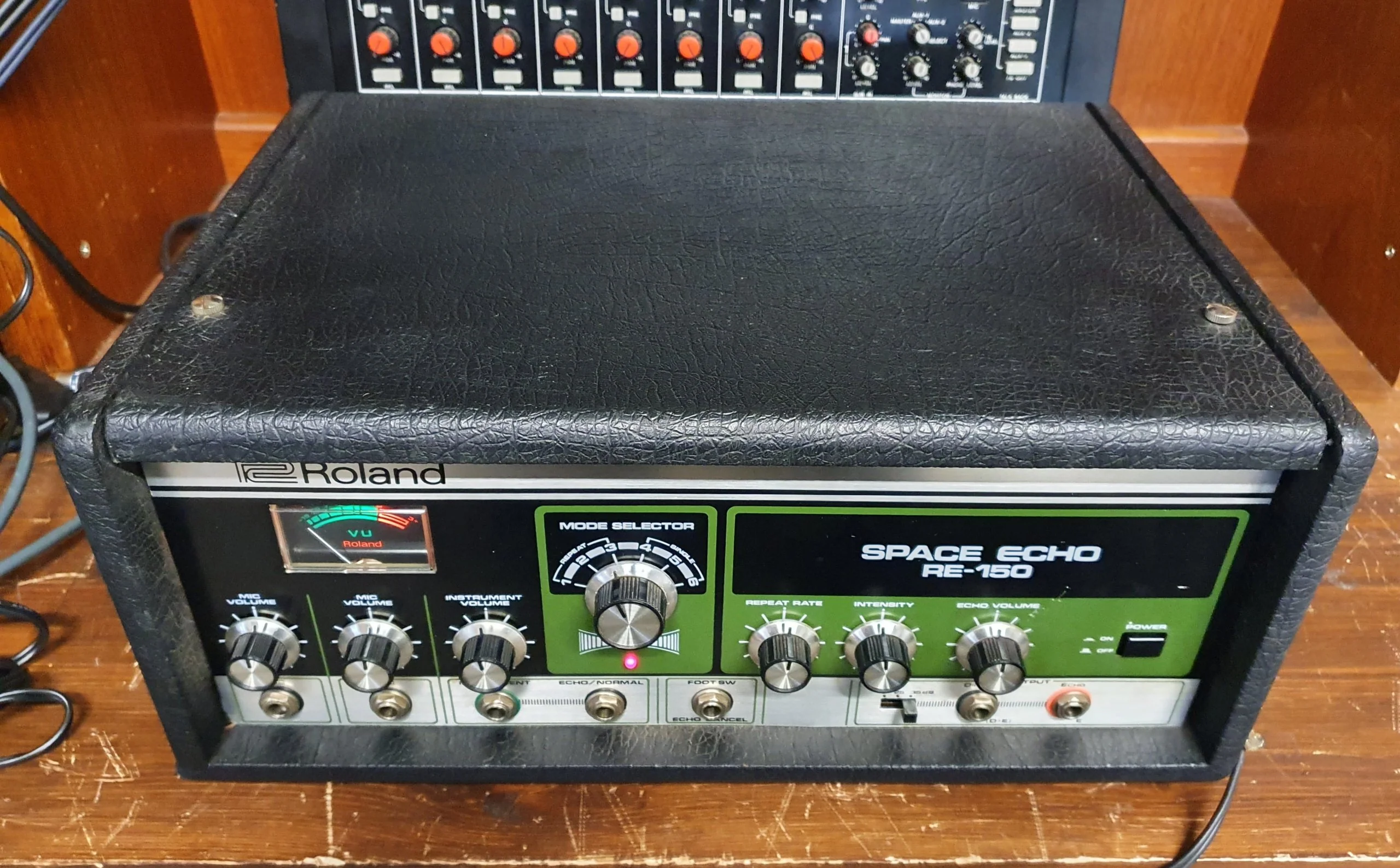 Roland RE-150 Space Echo - Image 2