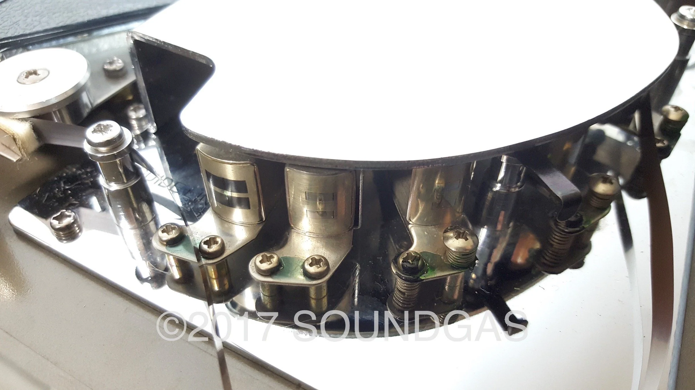 Roland RE-501 Chorus Echo 240v - Image 3
