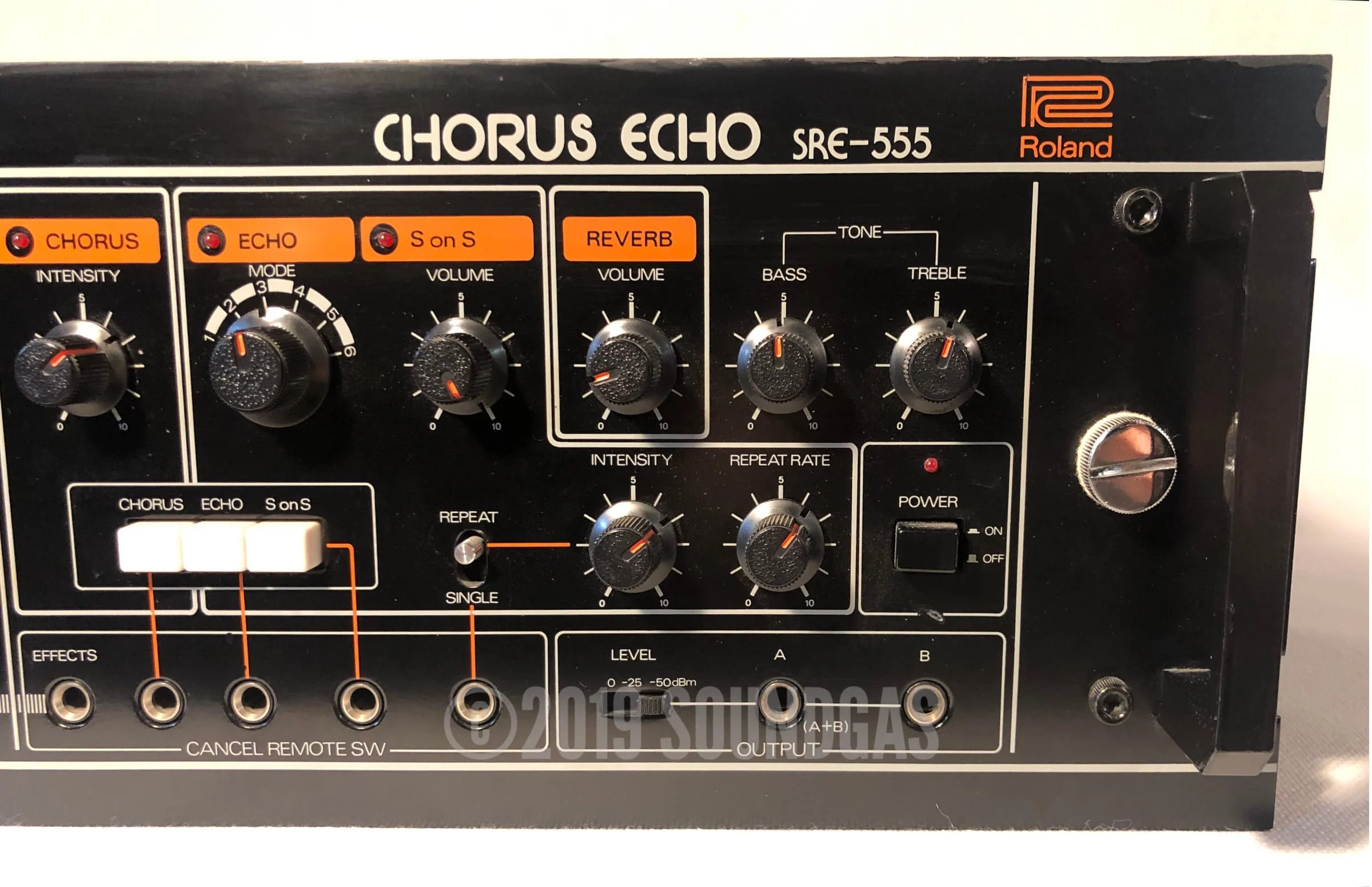 Roland SRE-555 Chorus Echo - Image 2