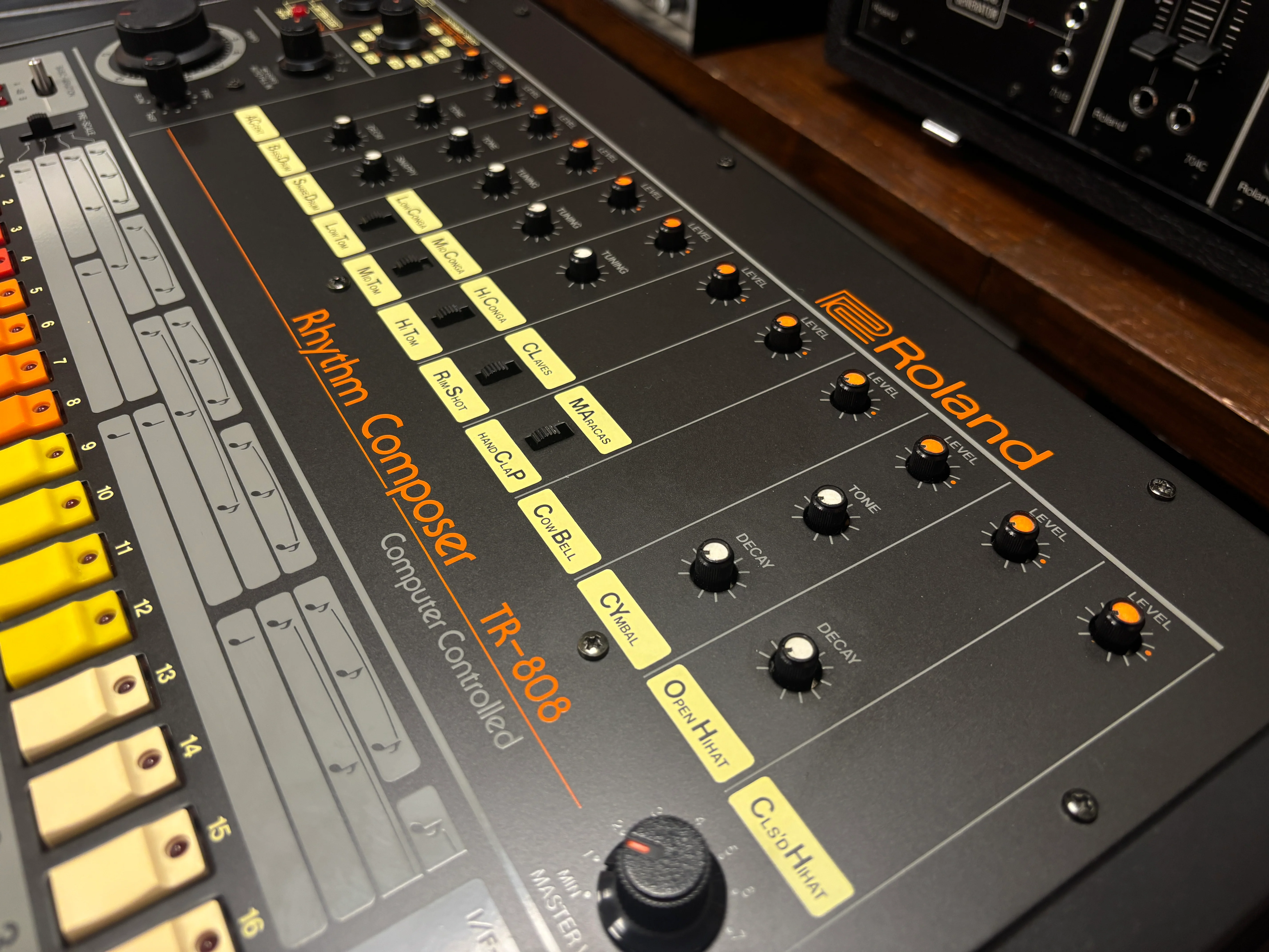 Roland TR-808 Rhythm Composer - near mint SN 311244 - Image 11