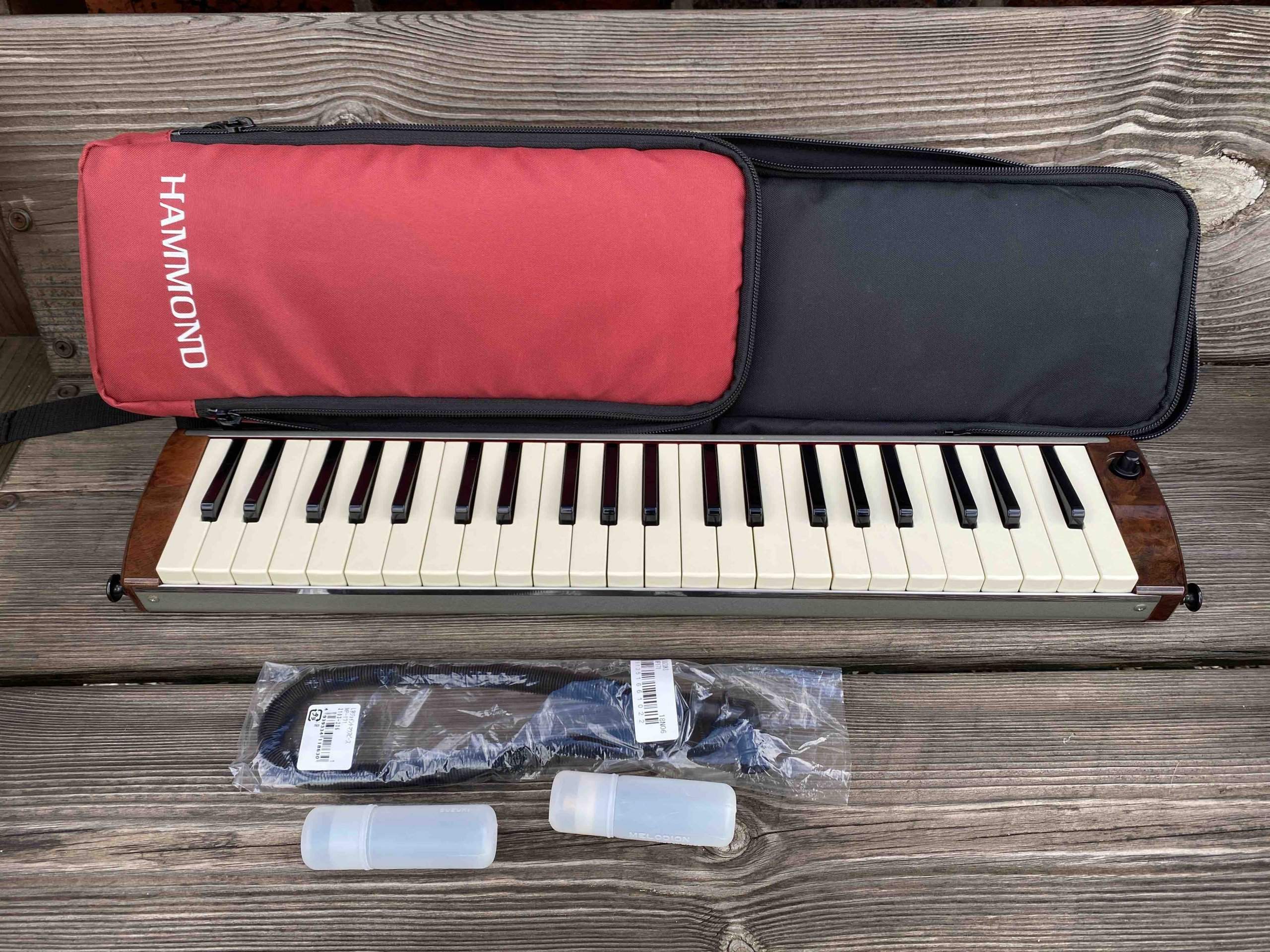 Toy Store: Hammond PRO-44H Amplified Melodica/Melodian - Image 2