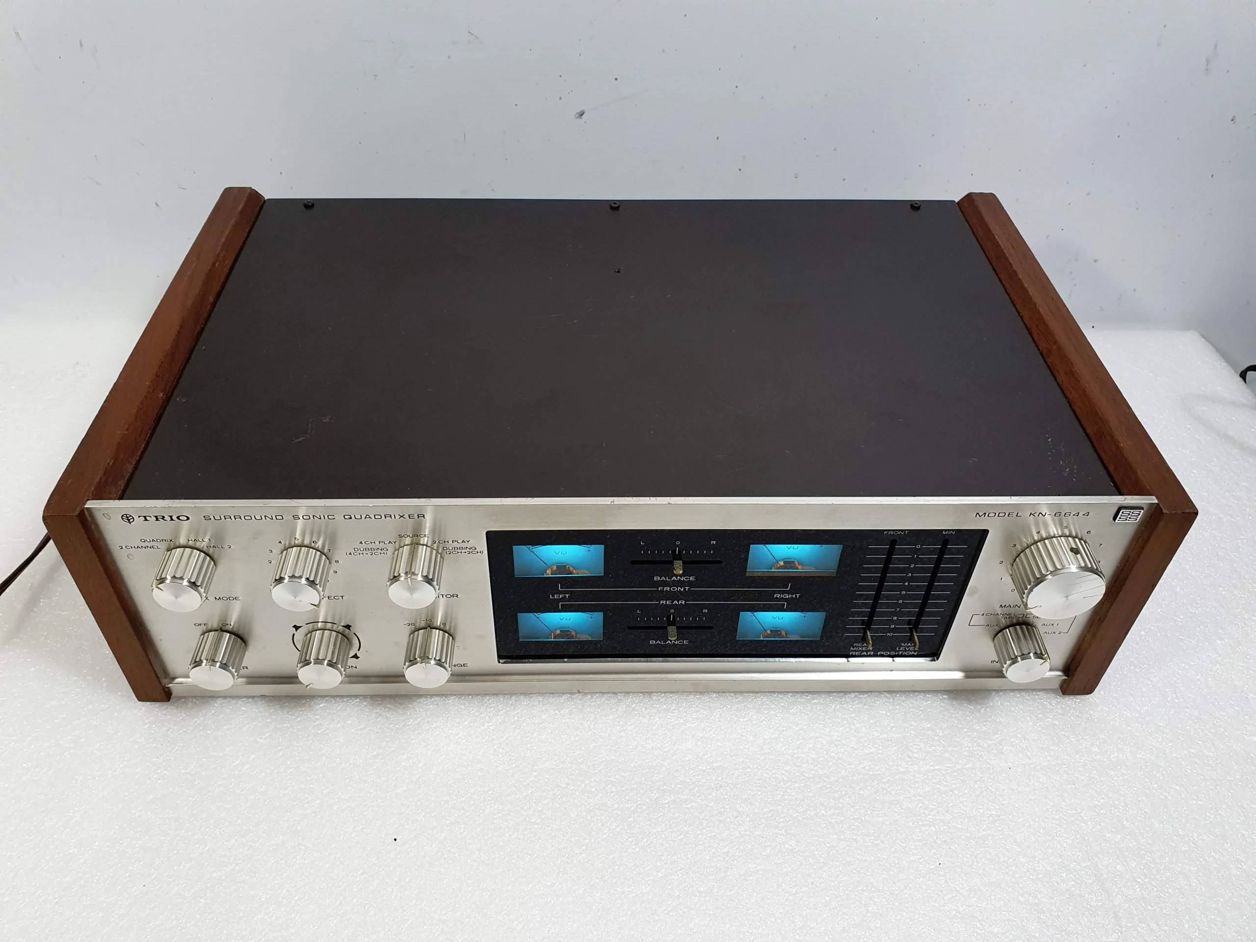 Trio Surround Sonic Quadrixer Model KN-6644 - Image 9