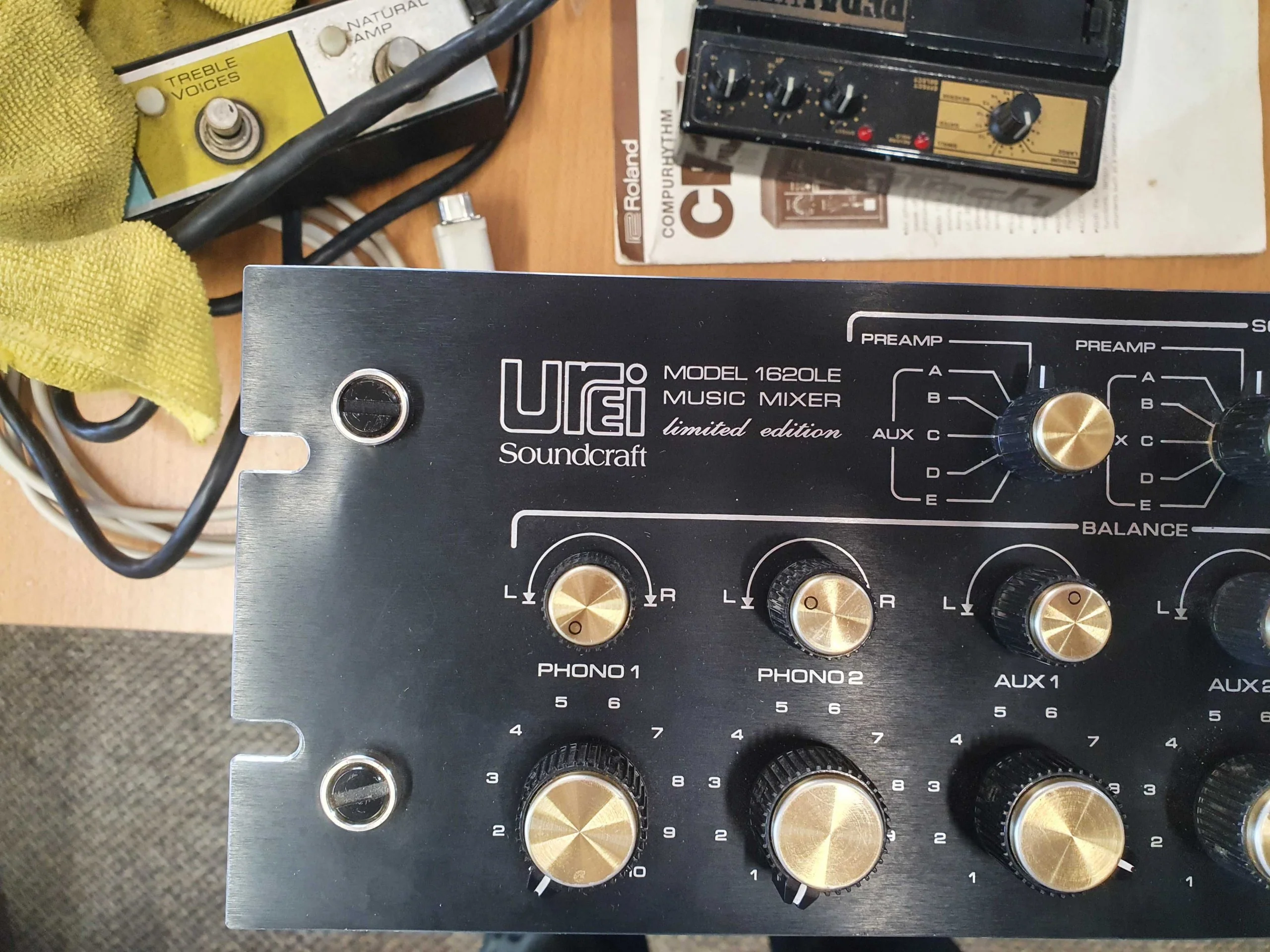 Urei-Soundcraft Model 1620LE Mixer - Image 11