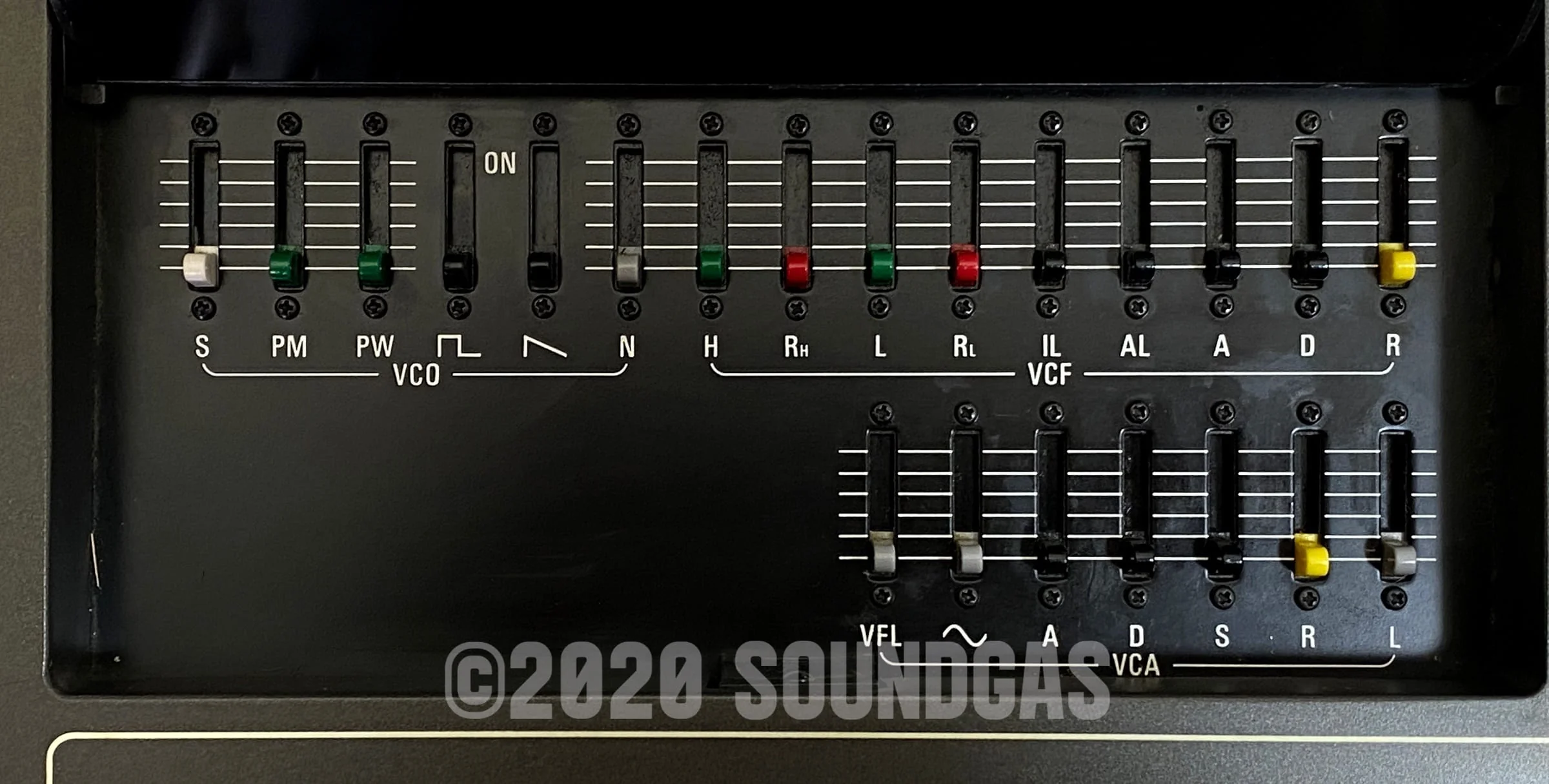 Yamaha CS-60 - Image 9