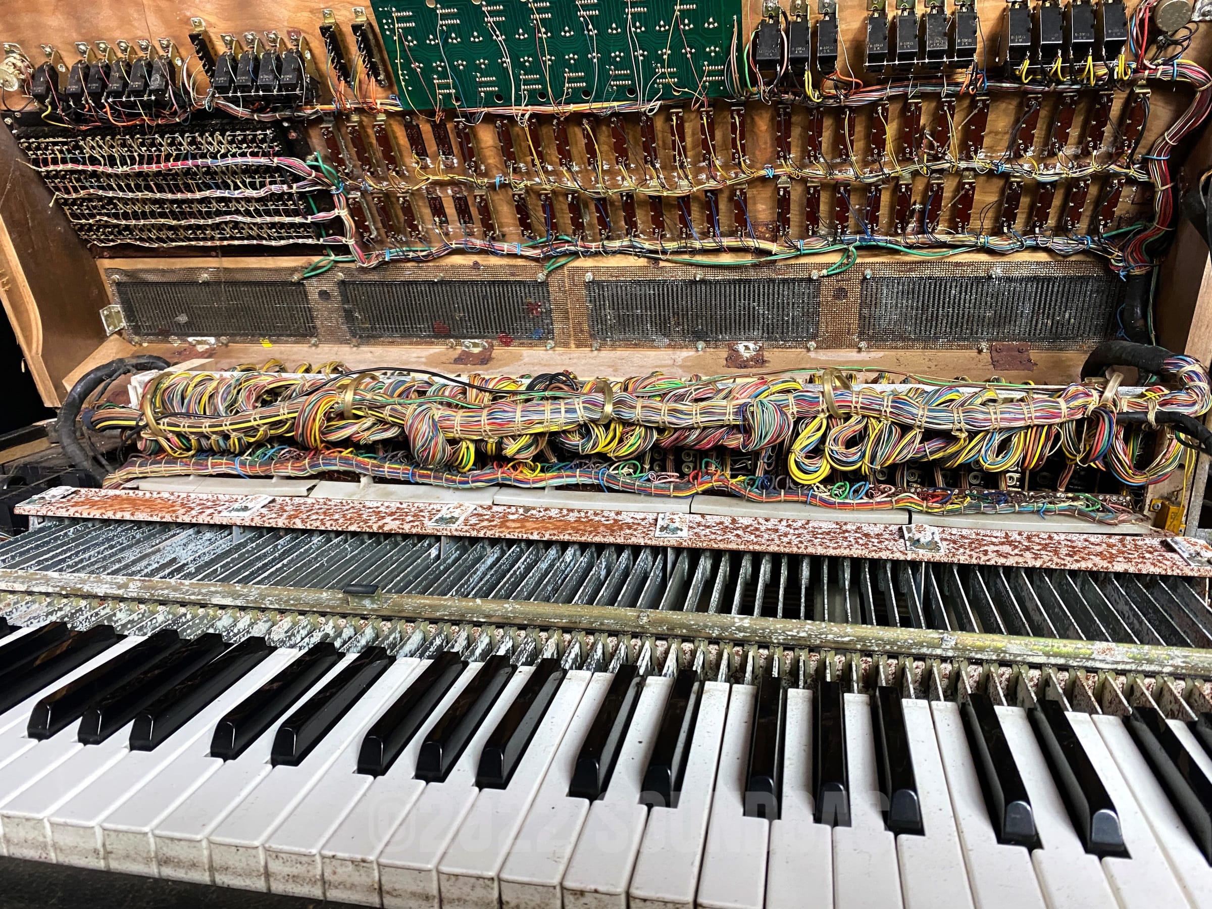 Yamaha CS-80 (Number 1: 'Barn Find') - Image 7